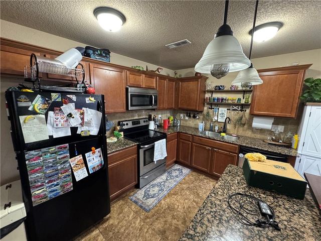 1008 Kensington Drive, Centerton, AR 72719