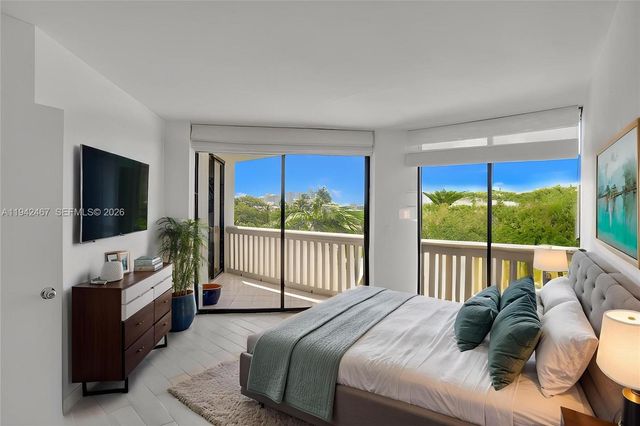 1000 E Island Blvd 503, Aventura, FL 33160