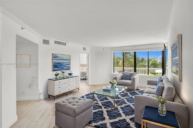 1000 E Island Blvd 503, Aventura, FL 33160