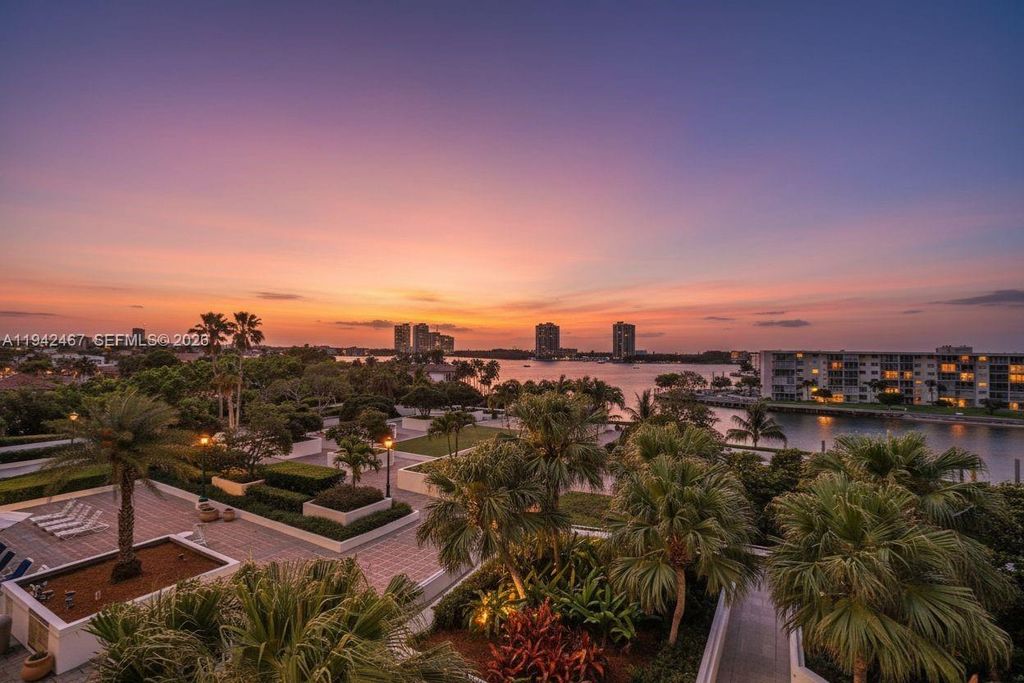 1000 E Island Blvd 503, Aventura, FL 33160