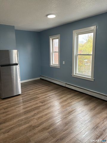 38-40 Redding Street, Hartford, CT 06114