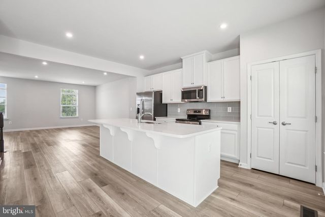 4502 DALE CREEK WAY, Woodbridge, VA 22193