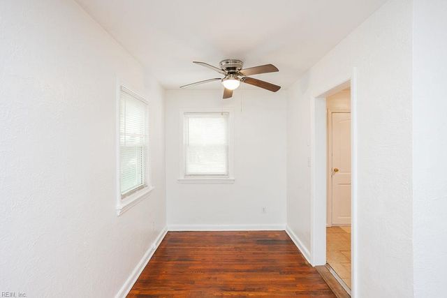 593 Thole ST, Norfolk, VA 23505