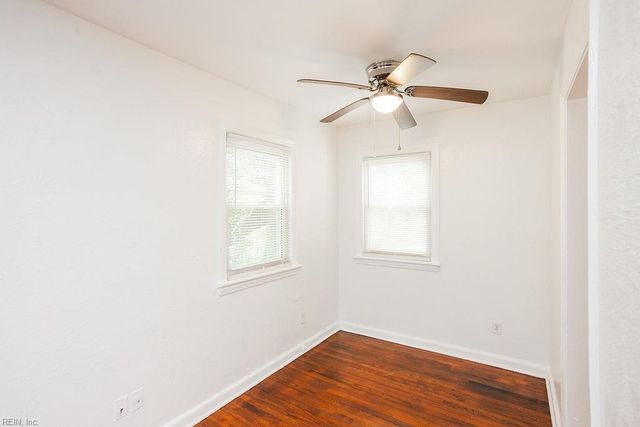 593 Thole ST, Norfolk, VA 23505