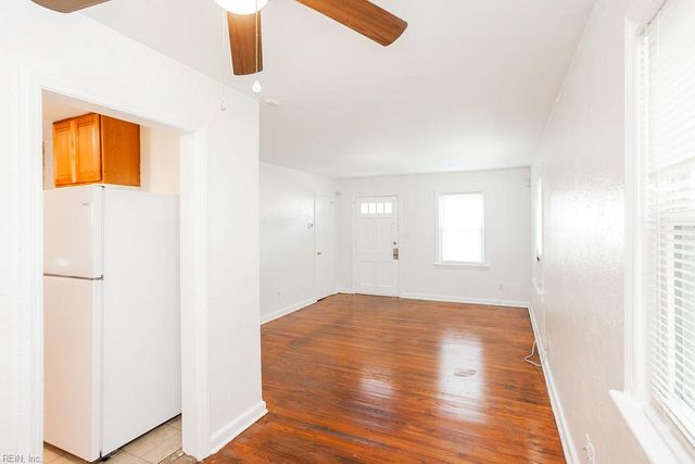 593 Thole ST, Norfolk, VA 23505