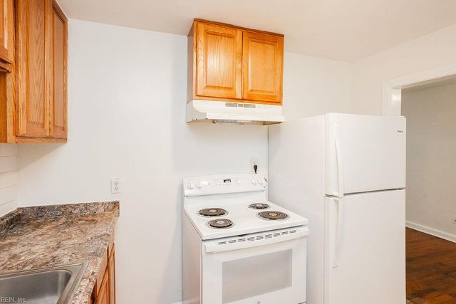 593 Thole ST, Norfolk, VA 23505