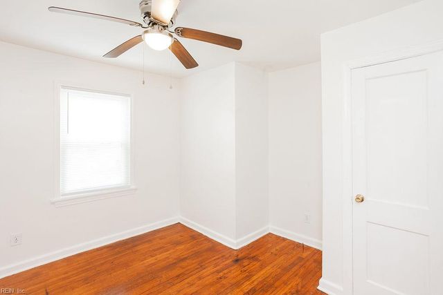 593 Thole ST, Norfolk, VA 23505