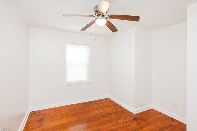 593 Thole ST, Norfolk, VA 23505