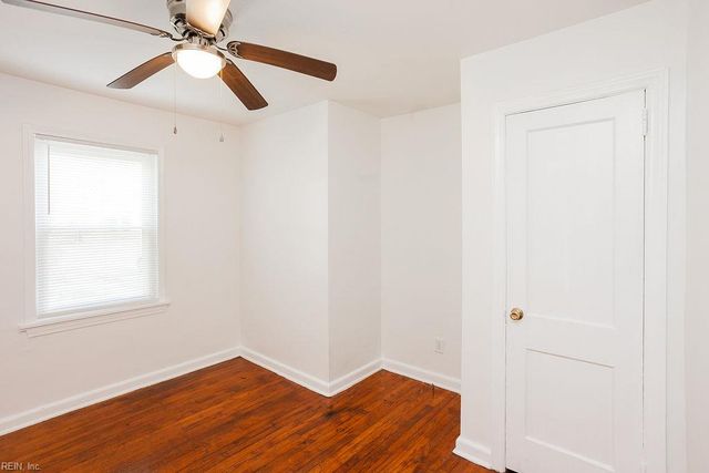 593 Thole ST, Norfolk, VA 23505