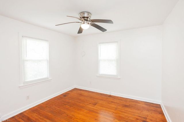 593 Thole ST, Norfolk, VA 23505