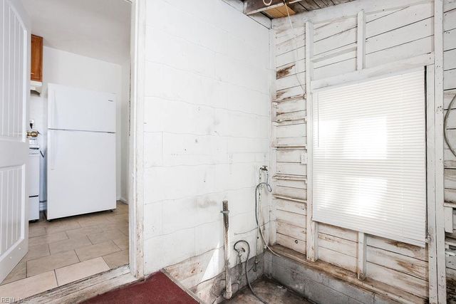 593 Thole ST, Norfolk, VA 23505