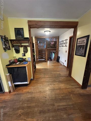 405 Shortridge Avenue, Rochester Hills, MI 48307