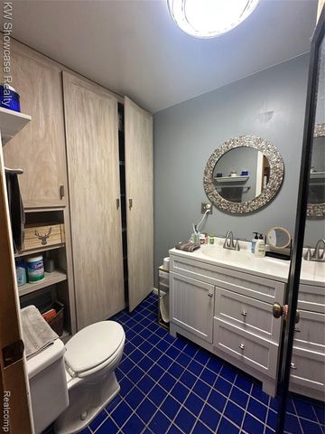 405 Shortridge Avenue, Rochester Hills, MI 48307