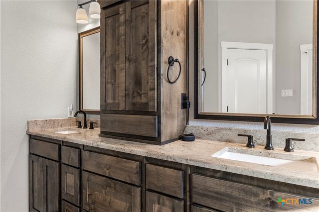 10409 Windy Pointe Drive, Temple, TX 76502