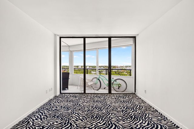 3589 S Ocean Boulevard 908, South Palm Beach, FL 33480