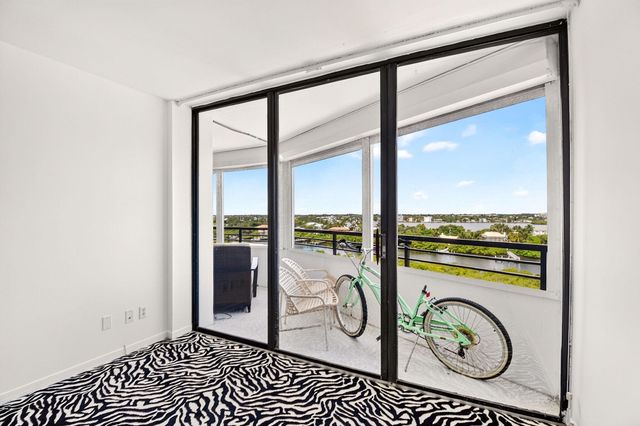 3589 S Ocean Boulevard 908, South Palm Beach, FL 33480