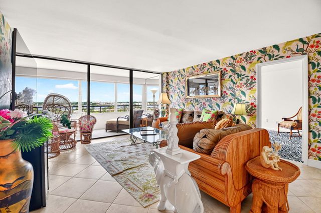 3589 S Ocean Boulevard 908, South Palm Beach, FL 33480