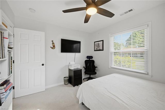 3961 W Colonial PW, Virginia Beach, VA 23452