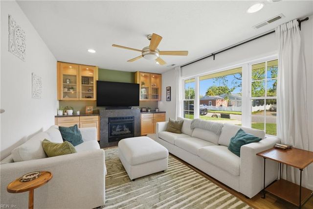 3961 W Colonial PW, Virginia Beach, VA 23452