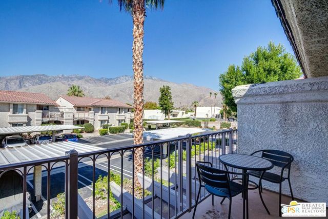 2001 E Camino Parocela Q120, Palm Springs, CA 92264