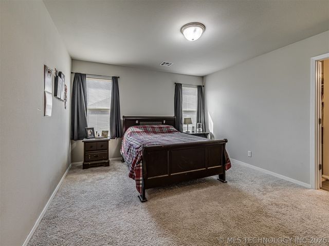 7520 E 157th Place S, Bixby, OK 74008