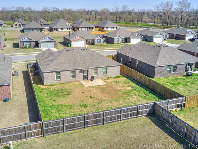 7520 E 157th Place S, Bixby, OK 74008