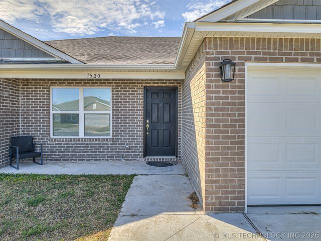 7520 E 157th Place S, Bixby, OK 74008