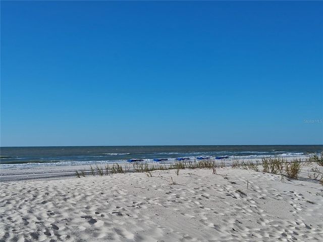 19610 GULF BLVD 206, Indian Shores, FL 33785