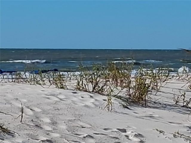 19610 GULF BLVD 206, Indian Shores, FL 33785