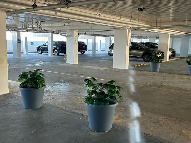 19610 GULF BLVD 206, Indian Shores, FL 33785