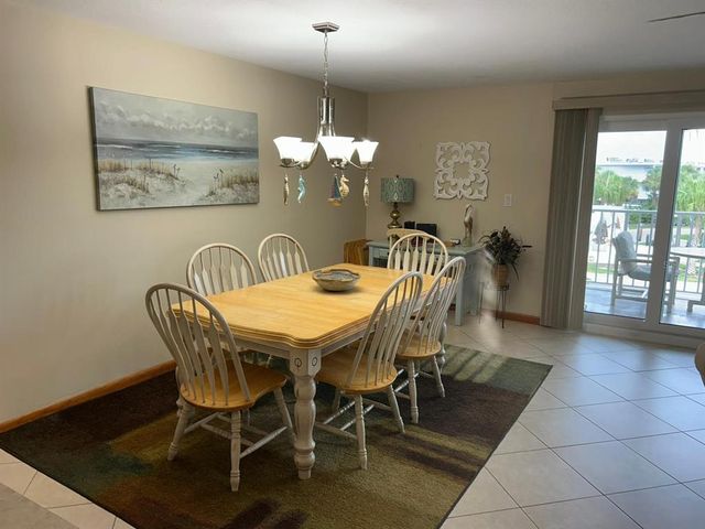 19610 GULF BLVD 206, Indian Shores, FL 33785