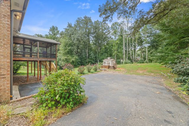 1575 Rosebank Ave, Cookeville, TN 38506