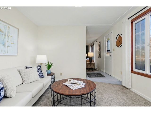 1392 62ND Ave Se, Salem, OR 97317