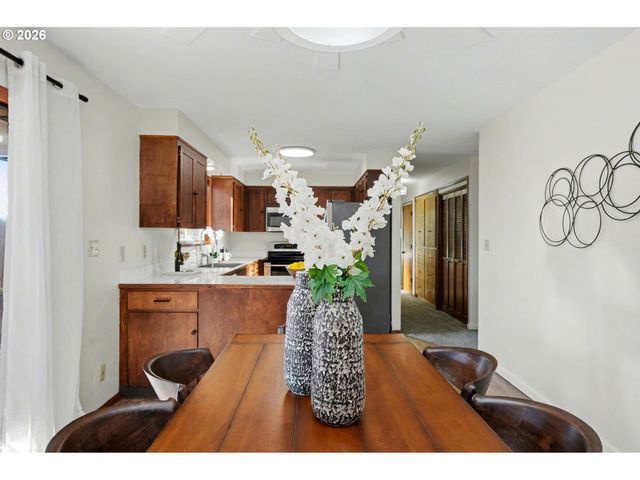 1392 62ND Ave Se, Salem, OR 97317