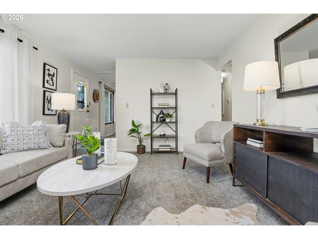 1392 62ND Ave Se, Salem, OR 97317