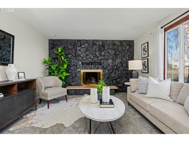 1392 62ND Ave Se, Salem, OR 97317