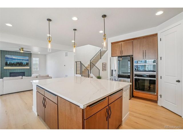 7319 S Yantley Way, Aurora, CO 80016