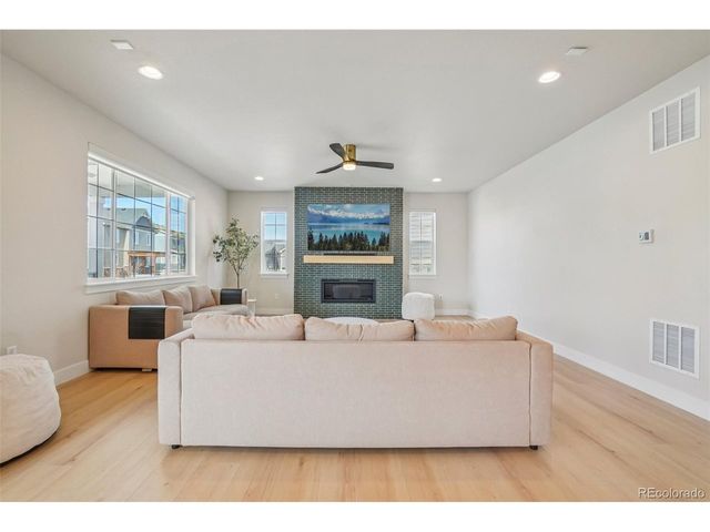 7319 S Yantley Way, Aurora, CO 80016