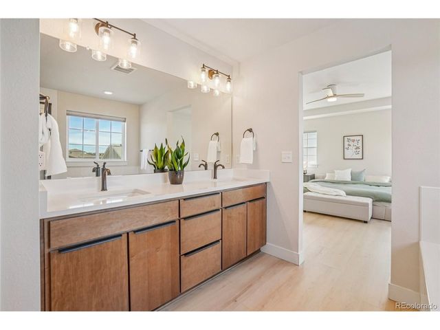 7319 S Yantley Way, Aurora, CO 80016