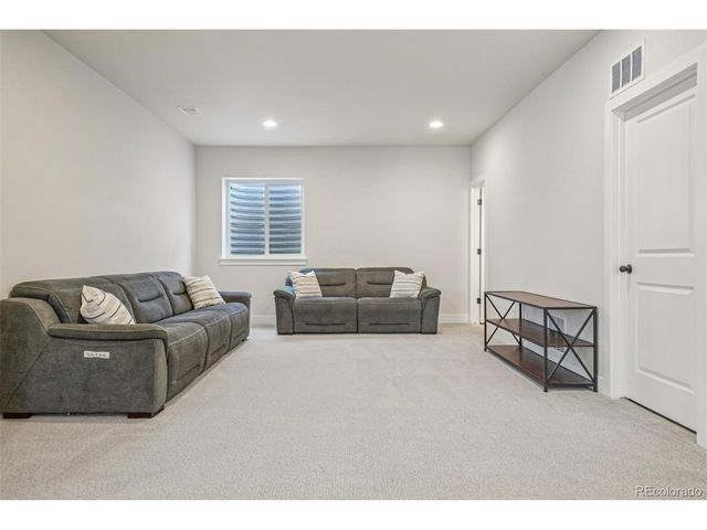 7319 S Yantley Way, Aurora, CO 80016