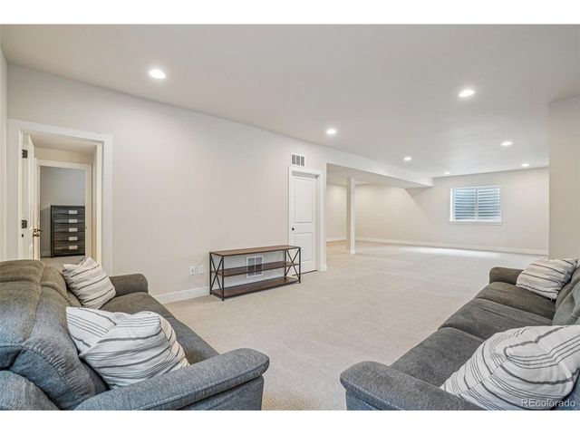 7319 S Yantley Way, Aurora, CO 80016