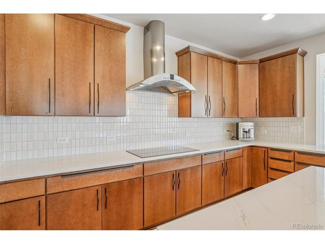 7319 S Yantley Way, Aurora, CO 80016
