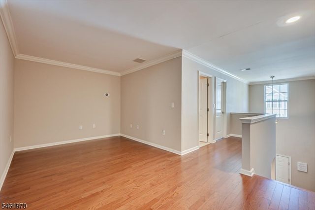 15 Bahr Cir, Verona Twp., NJ 07044