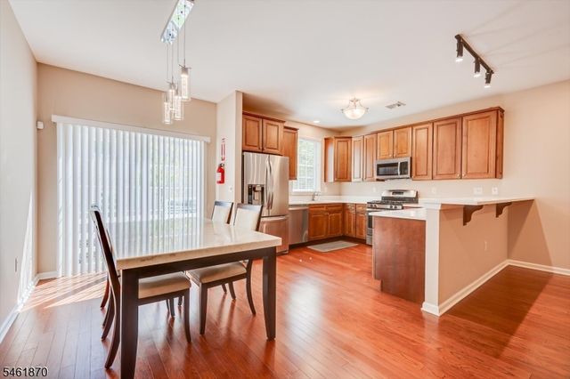 15 Bahr Cir, Verona Twp., NJ 07044