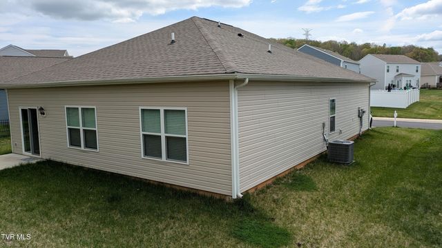 134 Thistle Drive, Bluff City, TN 37618