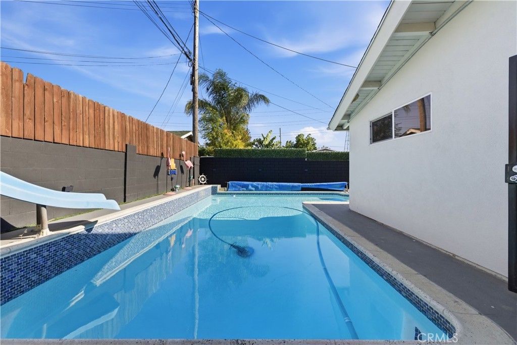 Image 24 of property listing at 10652 Thomas, Anaheim, CA 92804