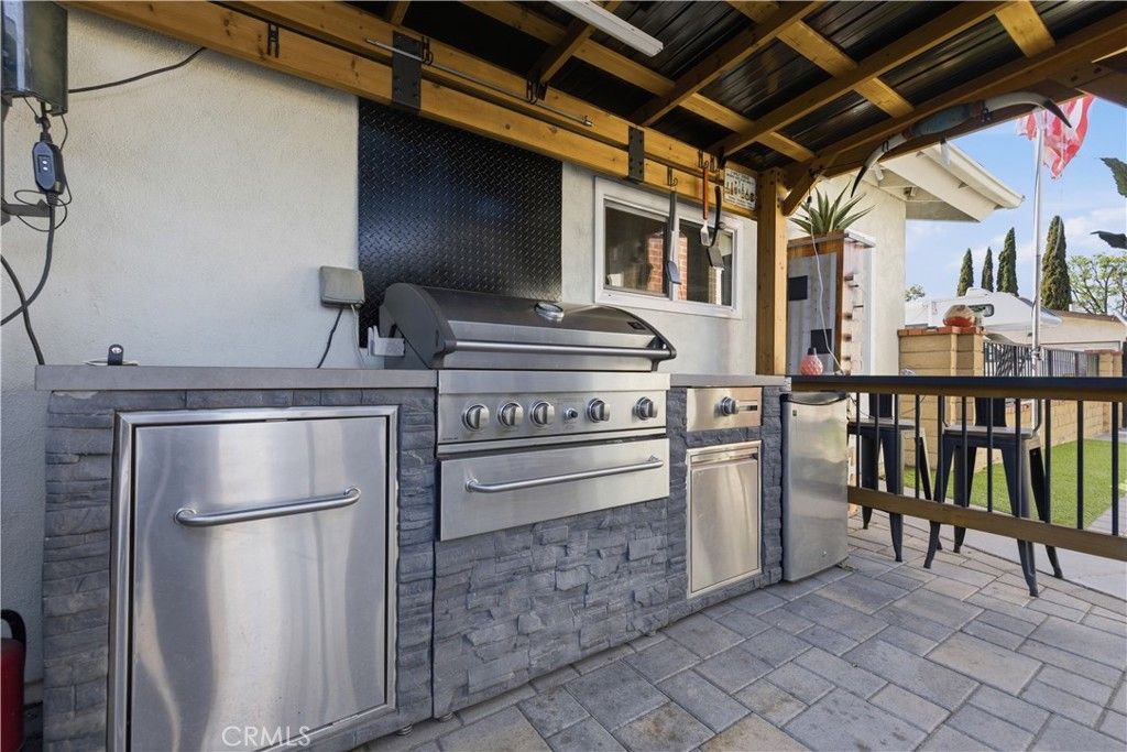Image 27 of property listing at 10652 Thomas, Anaheim, CA 92804