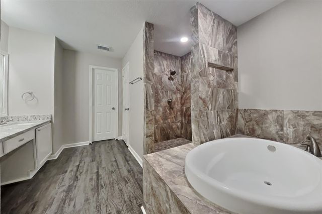 407 Douglas Fir Drive, Magnolia, TX 77354