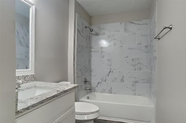 407 Douglas Fir Drive, Magnolia, TX 77354