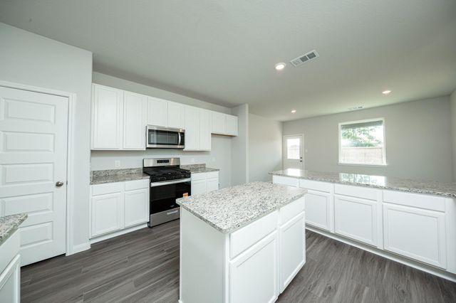 2524 Hawks Eye Drive, Conroe, TX 77301